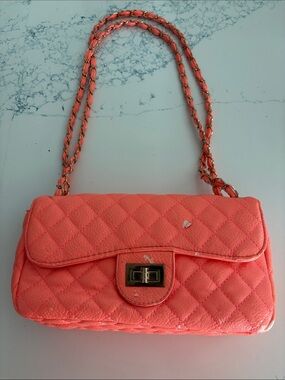Quilted Coral Shoulder Bag with Gold-Tone Chain